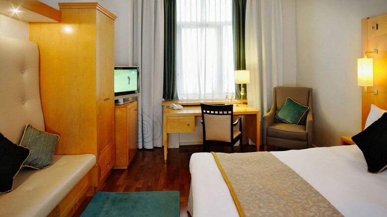 Hotel Doubletree By Hilton Brussels City