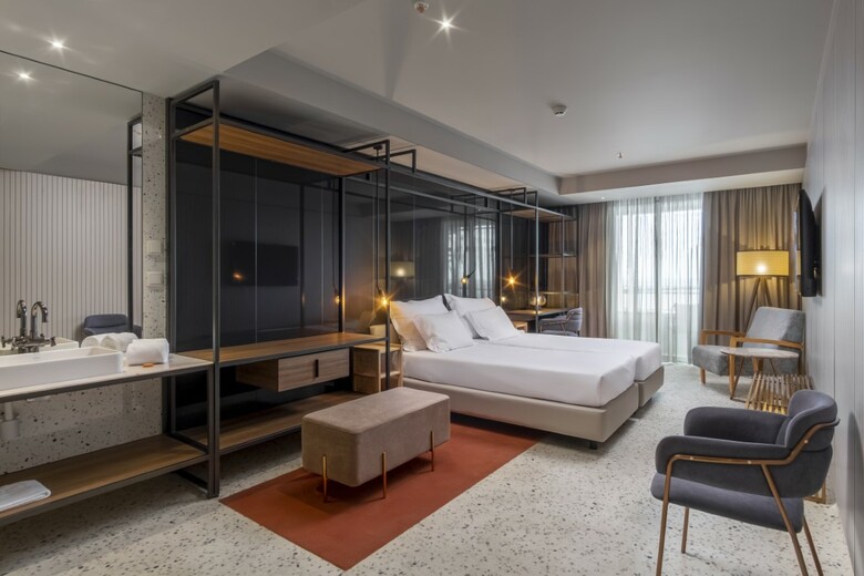 Hotel Next By Savoy Signature