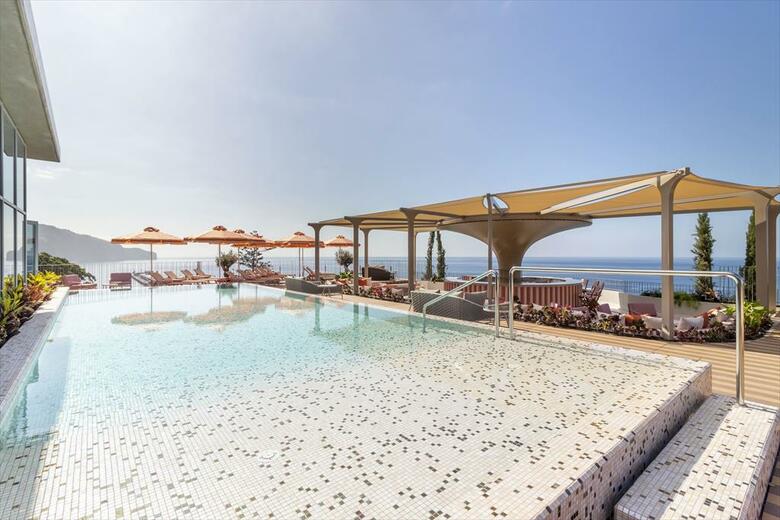 Hotel Next By Savoy Signature