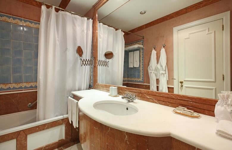 Hotel As Janelas Verdes