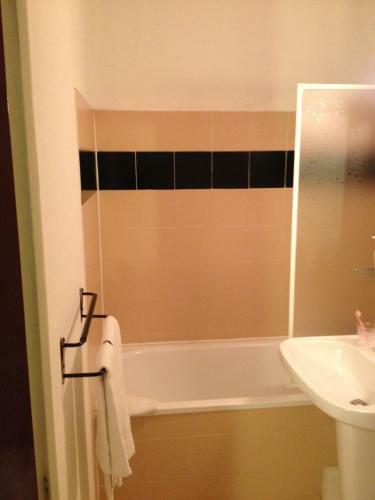 Hotel 3b H�tel De Bordeaux