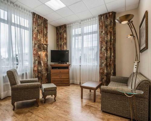 Hotel H�tel Quality Suites Drummondville