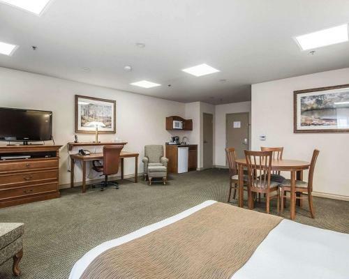 Hotel H�tel Quality Suites Drummondville
