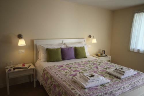 Bed & Breakfast Happy Days