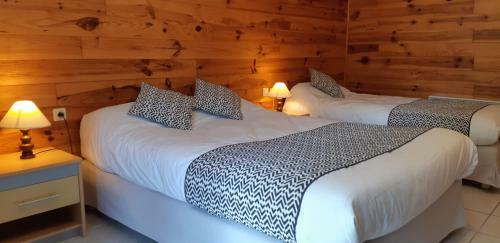 Hotel Logis Auberge De La Mandrie