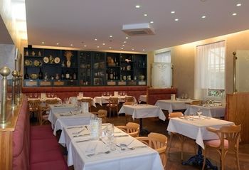 Hotel H�tel Les Pages
