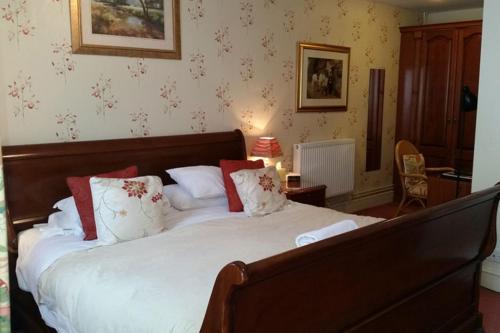 The Country Cottage Hotel