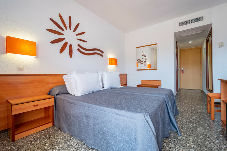 Hotel Cala Font