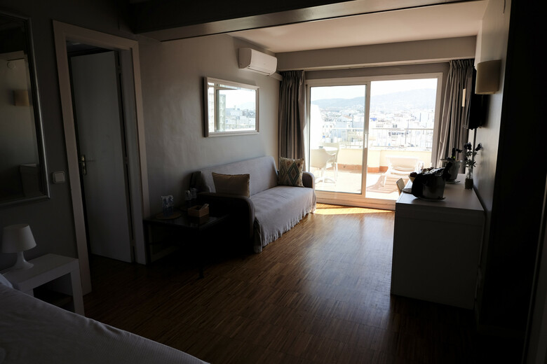 Hotel Subur