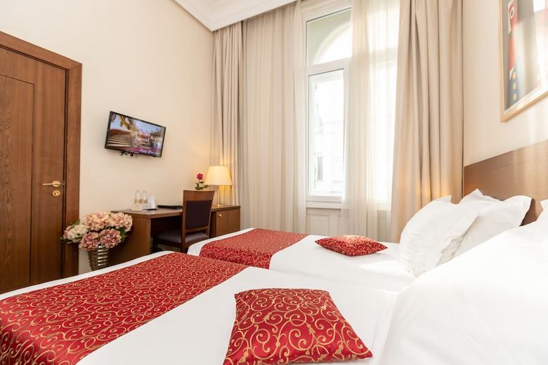 Hotel Palace