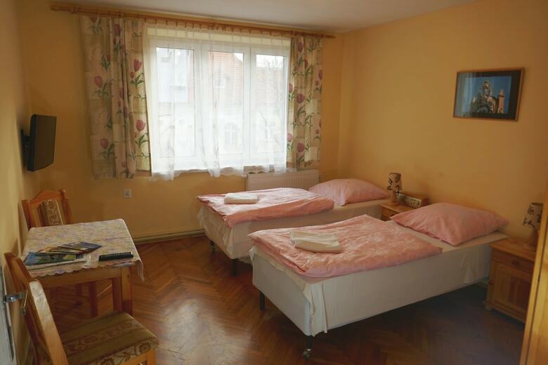 Hostal Cybulskiego Guest Rooms