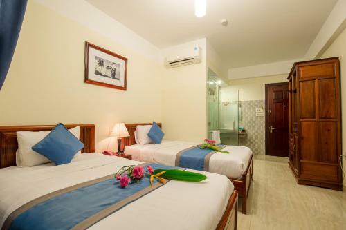 Prince Hotel