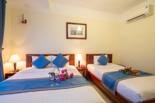 Prince Hotel