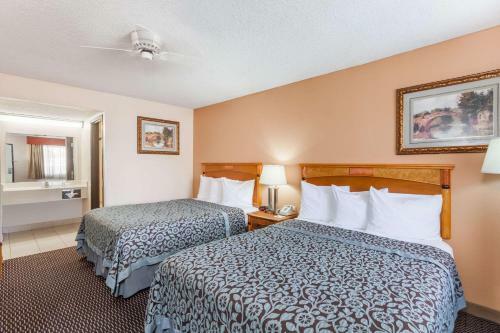 Hotel Days Inn