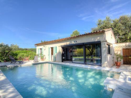 Holiday Home Chemin Bezert Carpentras