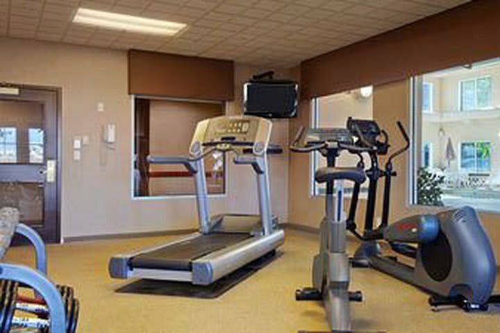 Hotel Wingate By Wyndham - Edmonton West