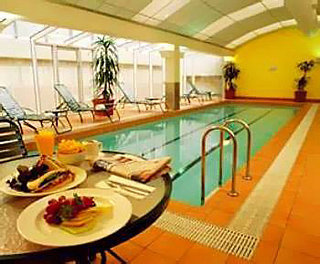 Hotel Clarion Suites Gateway