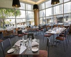 Hotel Clarion Suites Gateway