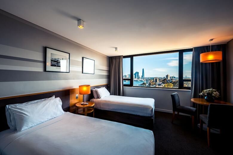 Hotel Harbourview