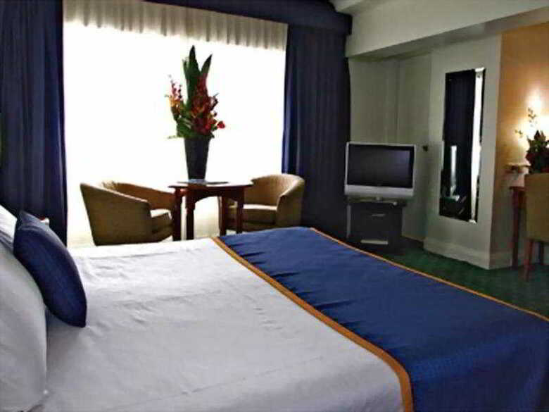 Hotel Chifley At Lennons