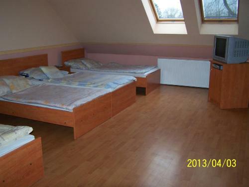 Hostal Borosty�nkert �tterem & Vend�gh�z