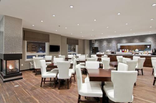 Hotel Home Inn & Suites