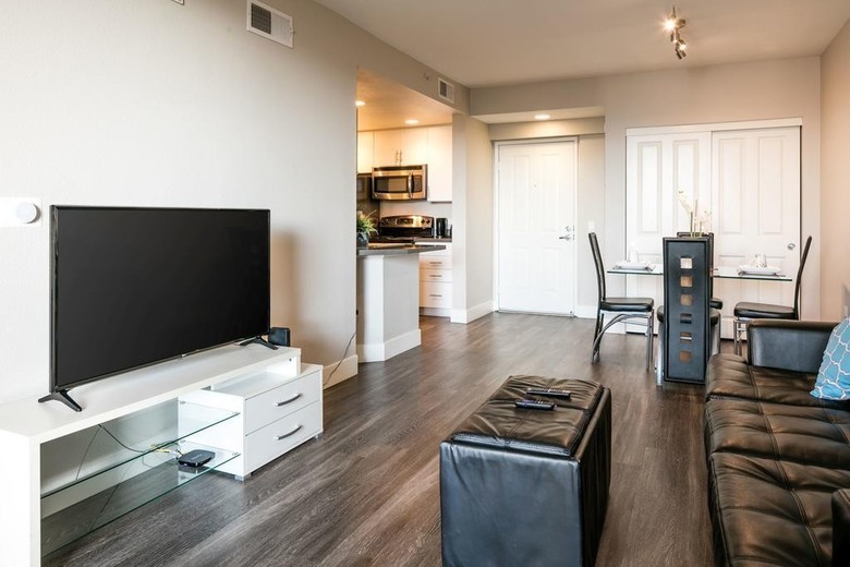 Apartamento Furnished Suites In Corporate