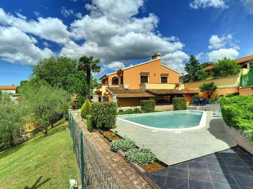 Villa Pula 4