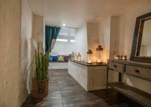Treetop Spa Hangout & Hotel