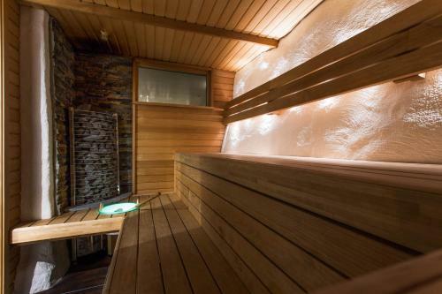 Treetop Spa Hangout & Hotel