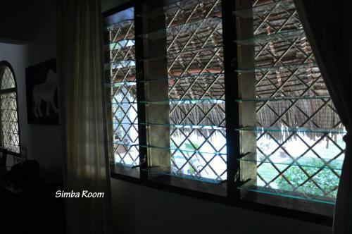 Bed & Breakfast Luna House Moyo Wa Dunia Ltd