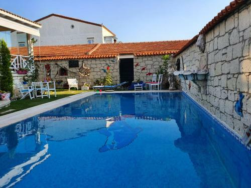 Aleysim Hotel