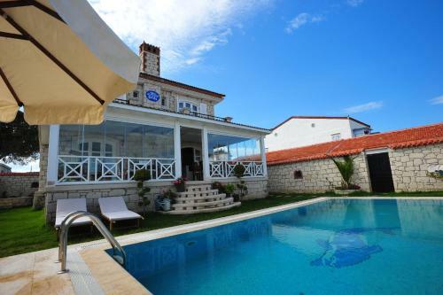 Aleysim Hotel
