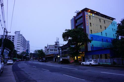 Pleasant View Hotel