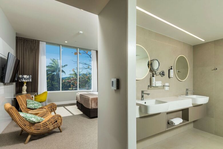 Hotel Pacific International