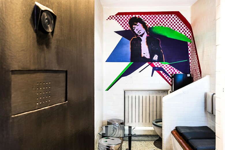 Courthouse Hotel London