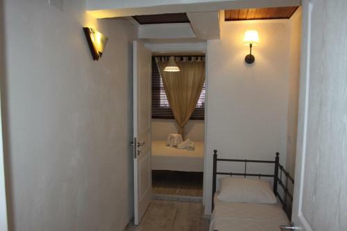 Hostal Imerek Tas Ev Hotel