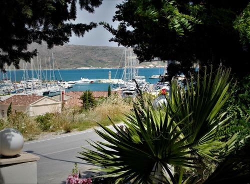 Parva Port Hotel