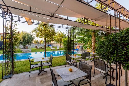 Hotel Ala�at? Casa Bella +12