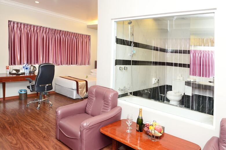 Hotel Grand United (ahlone Branch)
