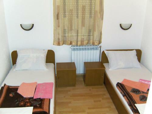 Hostal Pansion Pero Elez