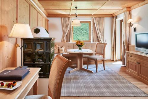 Hotel Alpenhof