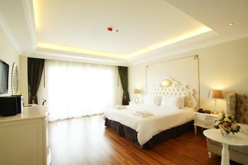 Hotel Miracle Suite