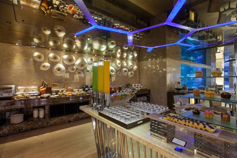Hotel Centara Grand Phratamnak Pattaya