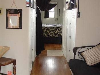 Woodrow House Bed & Breakfast