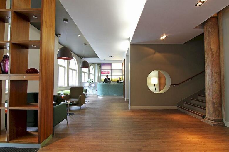 Hotel Ambassadors In Bloomsbury