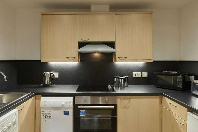 Fountain Court Aparthotel