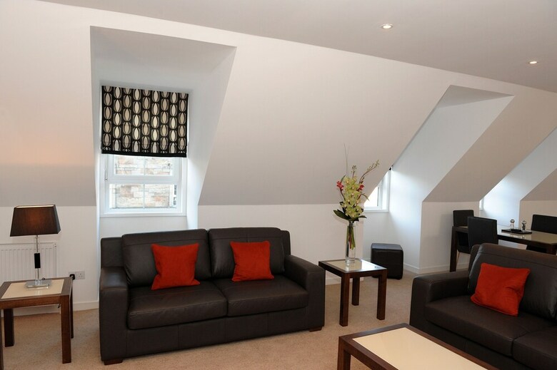 Fountain Court Aparthotel