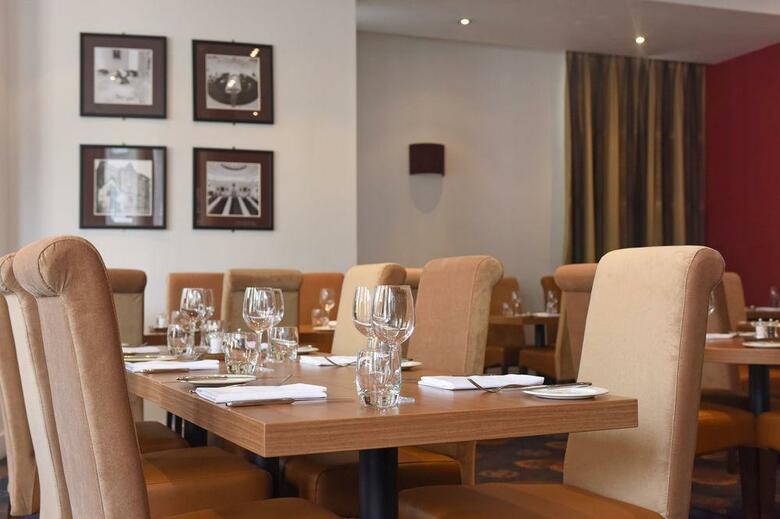 Ten Hill Place Hotel