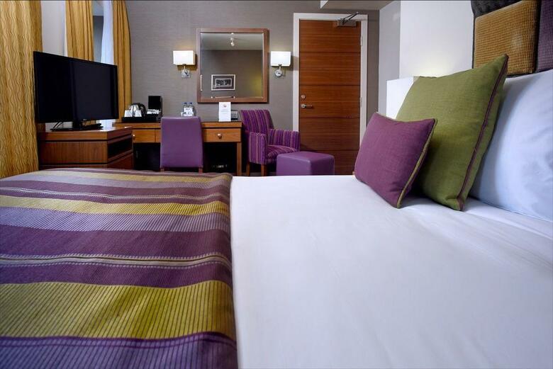 Ten Hill Place Hotel